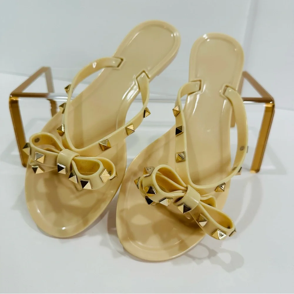 Italian Cream Jelly Sandals Gold Stud Embellished Size 9